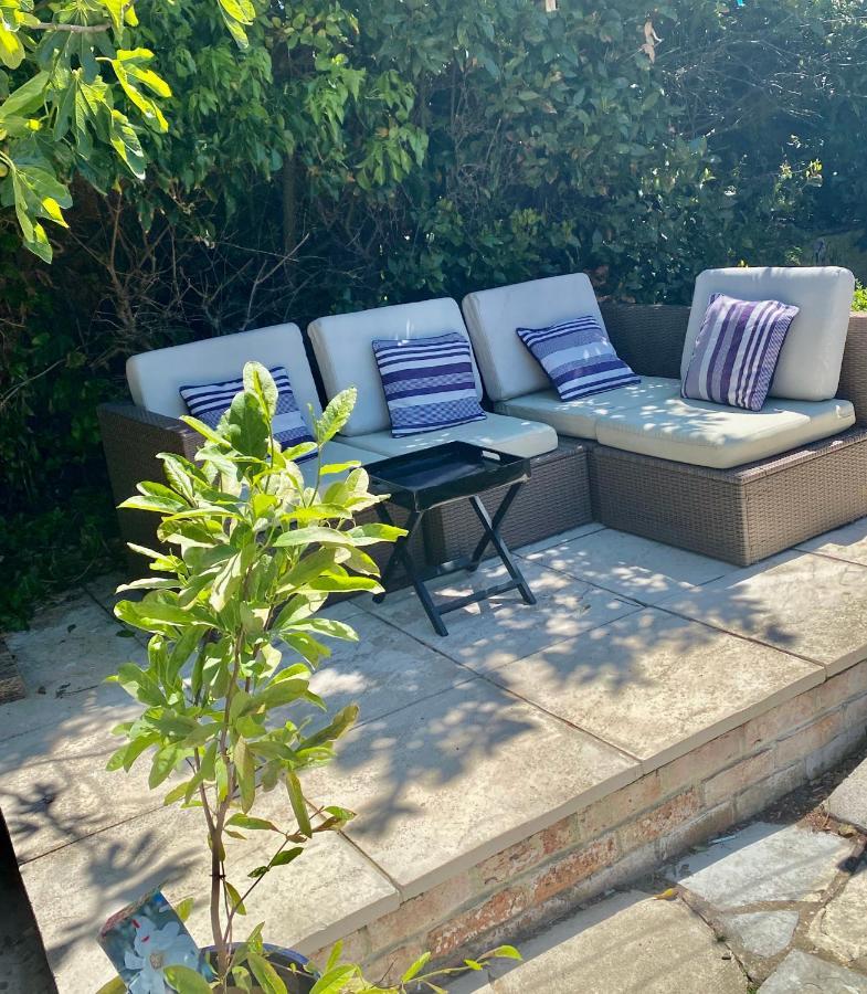 Monmouth House Apartments, Lyme Regis Old Town, Dog Friendly, Parking Esterno foto