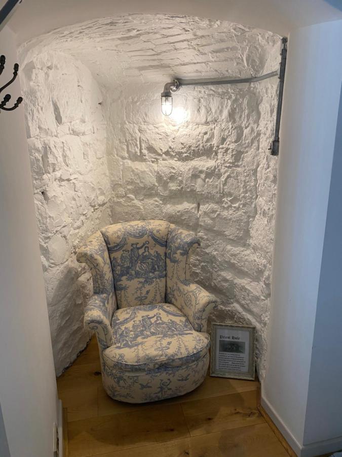 Monmouth House Apartments, Lyme Regis Old Town, Dog Friendly, Parking Esterno foto