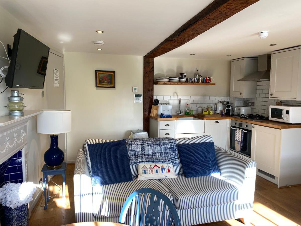 Monmouth House Apartments, Lyme Regis Old Town, Dog Friendly, Parking Esterno foto
