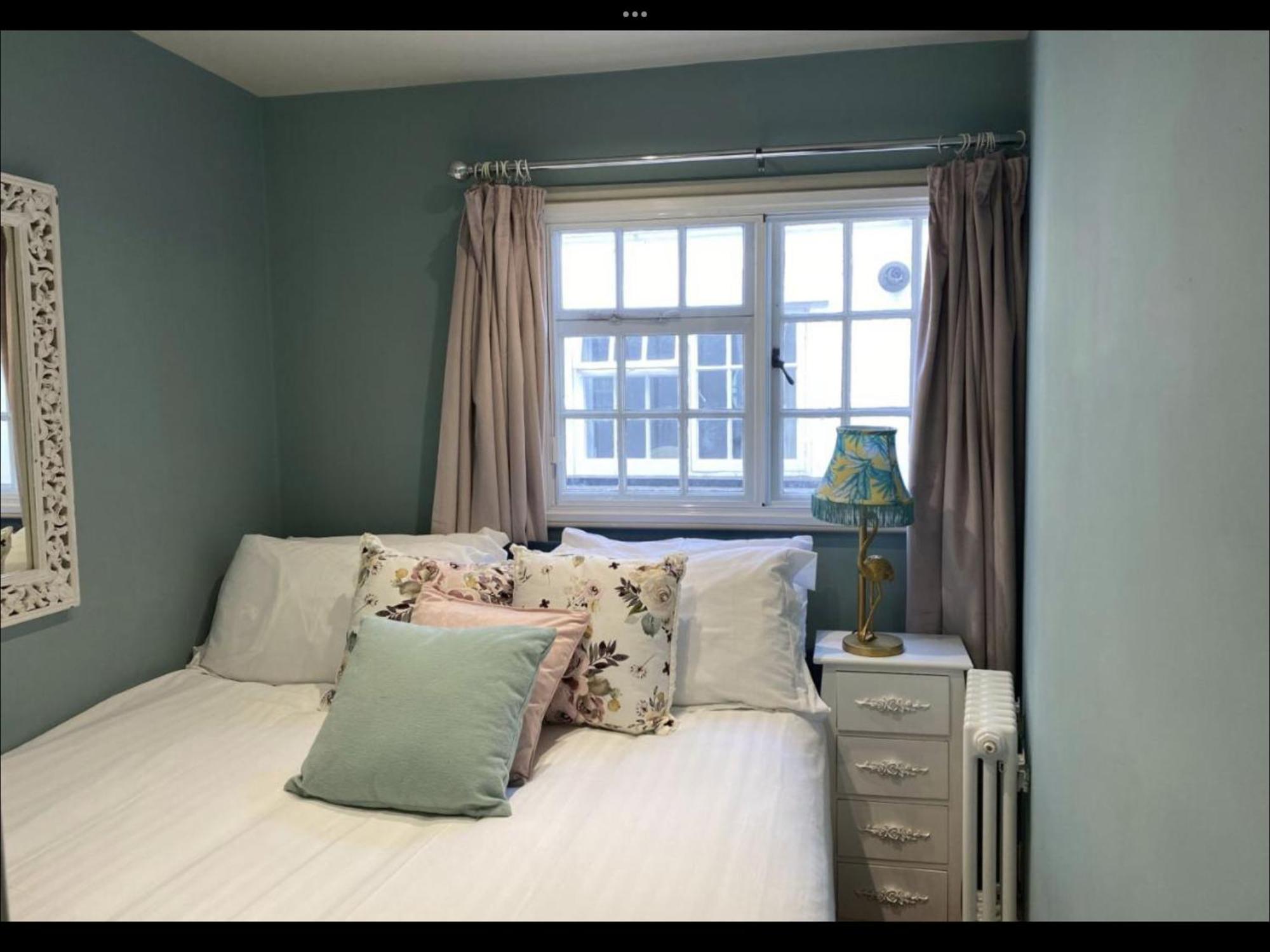 Monmouth House Apartments, Lyme Regis Old Town, Dog Friendly, Parking Esterno foto
