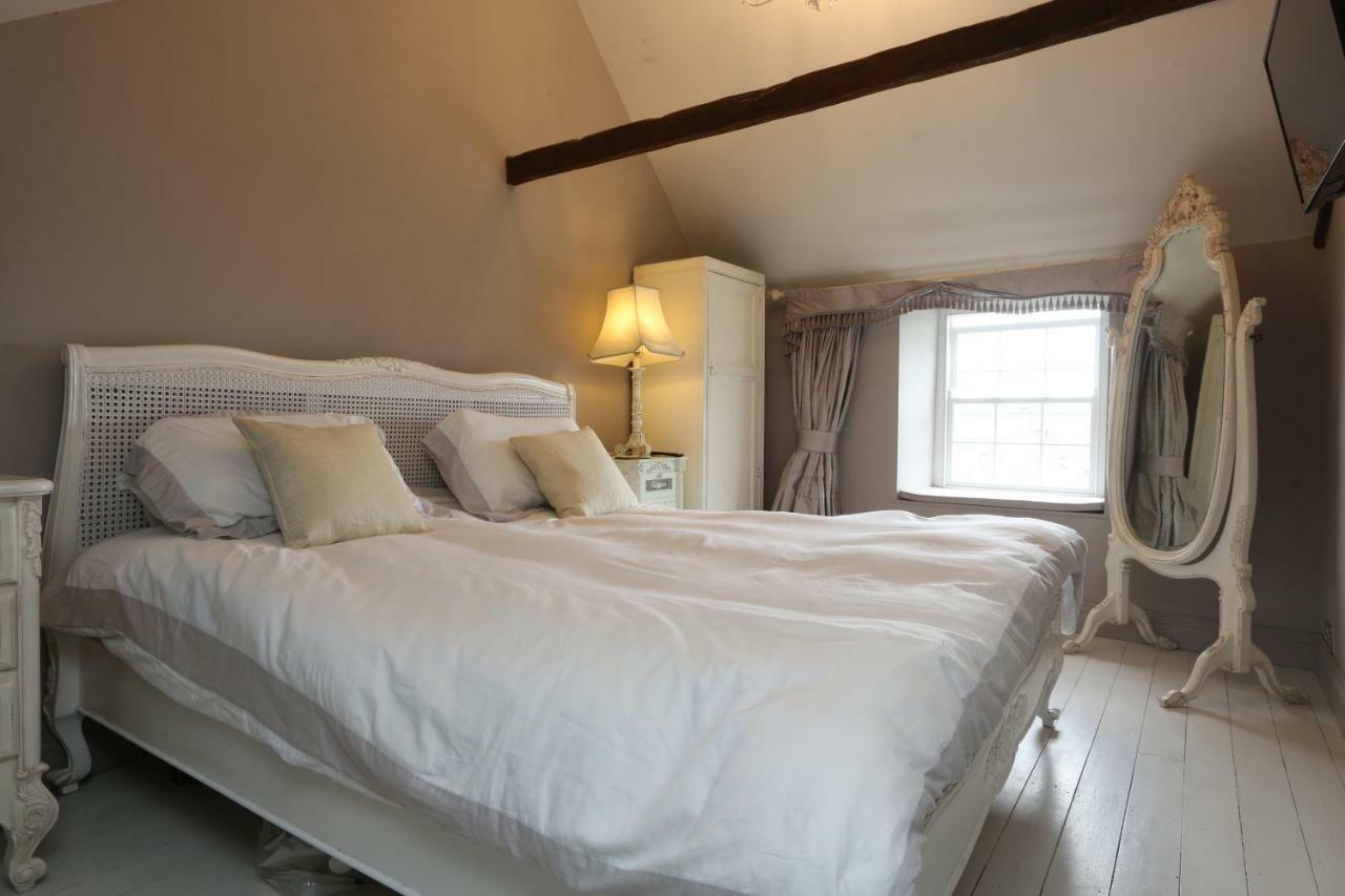 Monmouth House Apartments, Lyme Regis Old Town, Dog Friendly, Parking Esterno foto