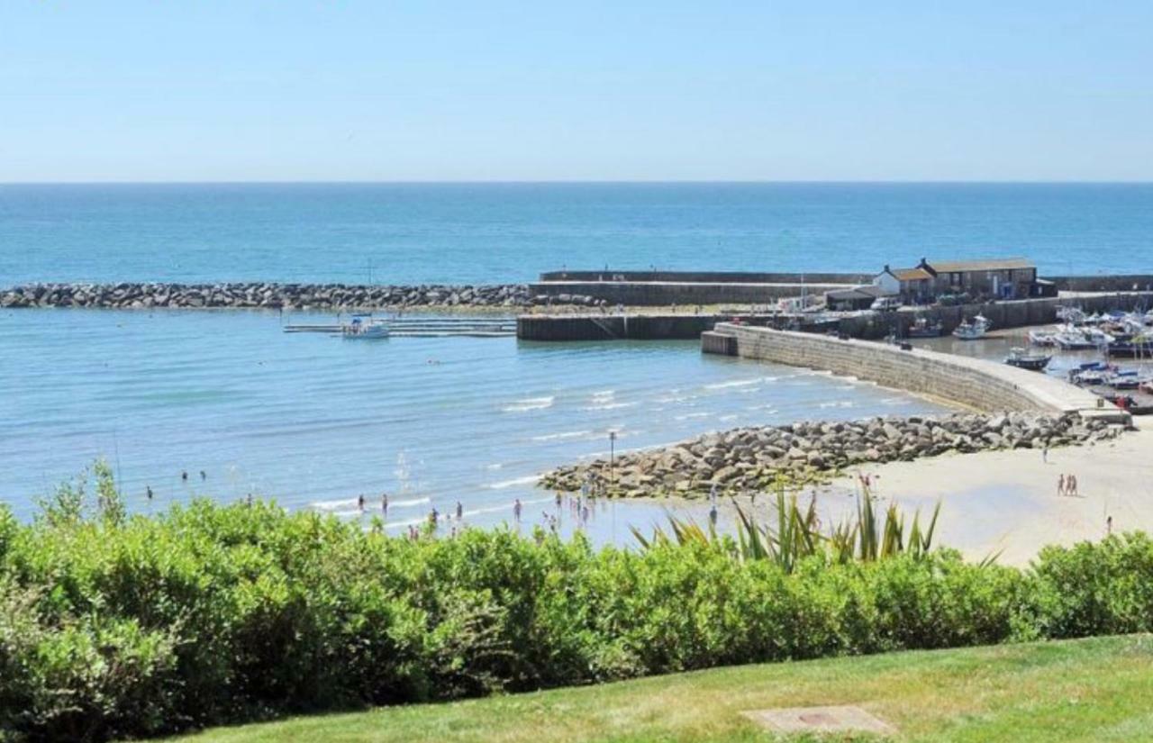 Monmouth House Apartments, Lyme Regis Old Town, Dog Friendly, Parking Esterno foto