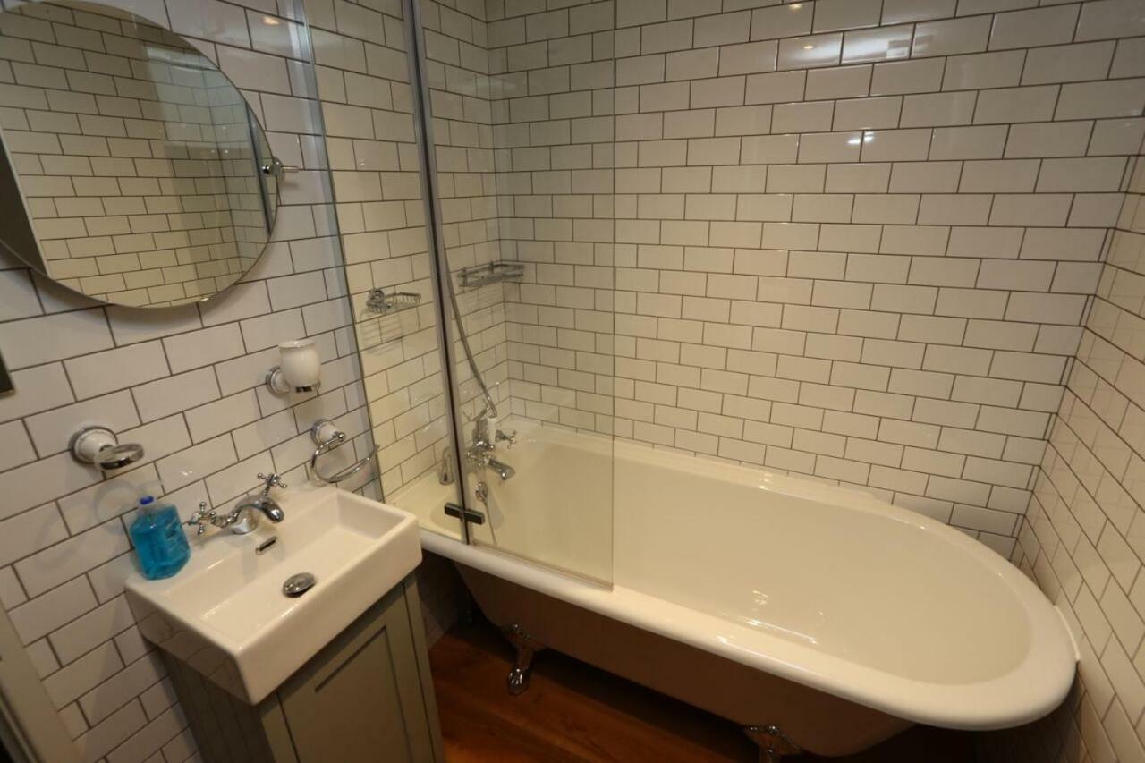 Monmouth House Apartments, Lyme Regis Old Town, Dog Friendly, Parking Esterno foto